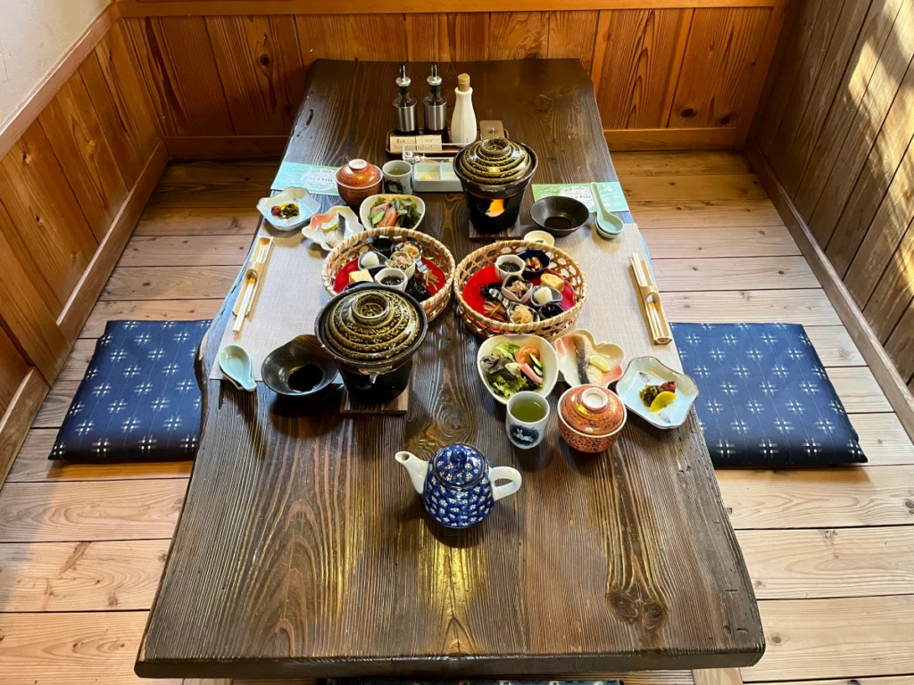 구마모토 쿠로카와 온천(오다 온천) 료칸 하나레야도 야마사키(離れ宿 山咲) 석식 가이세키&조식