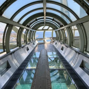 고베에 있는 세계 2위 길이의 현수교, 아카시 대교 상판 아래로 올라가보자!