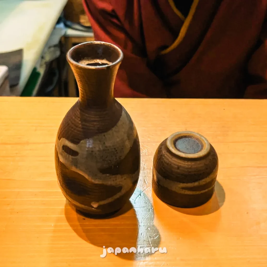 추운 날에는 이자카야에서 따뜻한 사케로 몸도 따뜻하게!