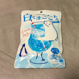 북극곰이 그려진 소다맛 박하사탕…? 일본 편의점에서 본 시로쿠마고코치