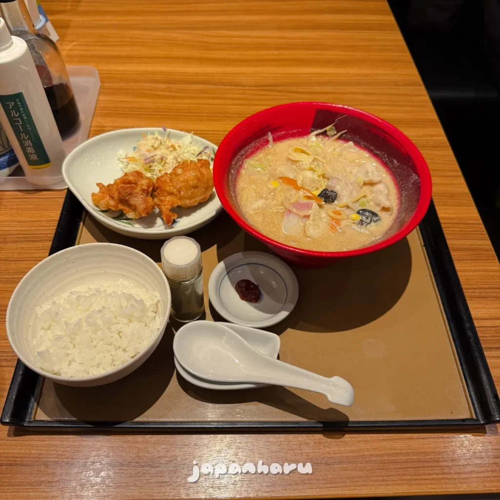 후쿠오카에서 점심으로 나가사키 짬뽕과 가라아게 정식! 야요이켄